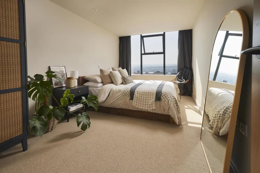 4 bedroom flat for rent