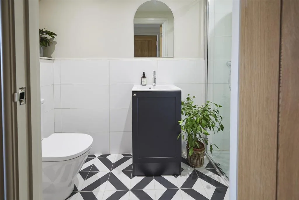4 bedroom flat for rent