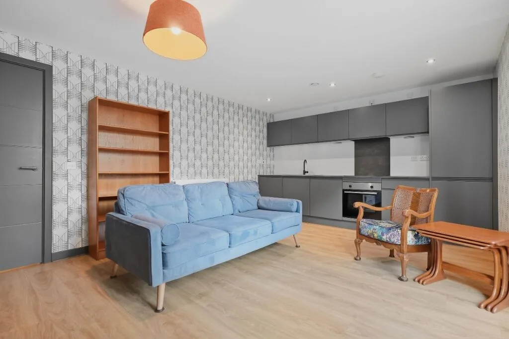 1 bedroom ground floor flat for rent