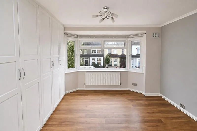 2 bedroom maisonette for rent