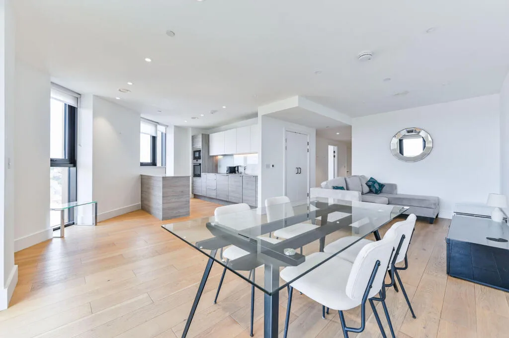 3 bedroom flat for rent