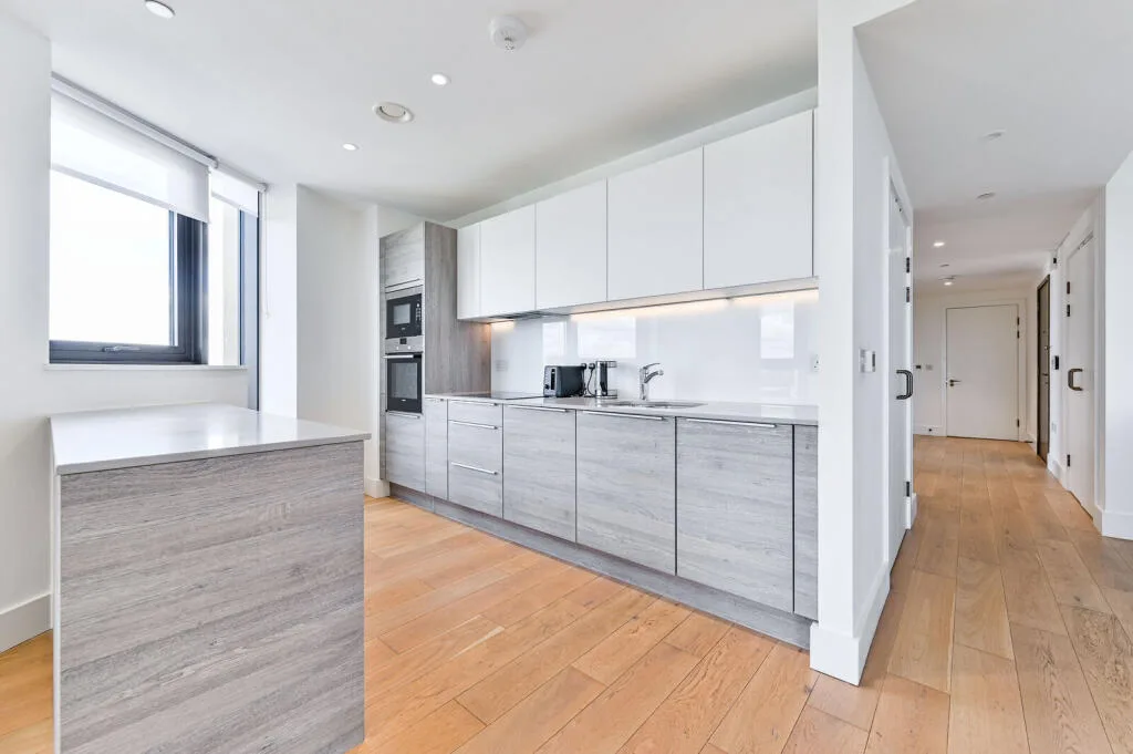 3 bedroom flat for rent