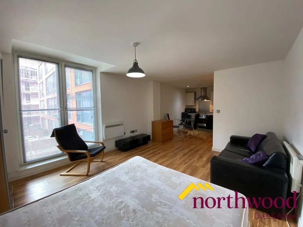 Studio flat for rent