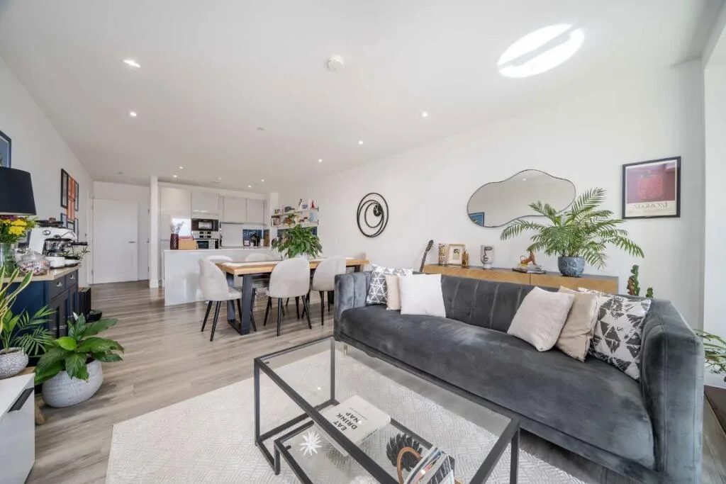 3 bedroom flat for rent