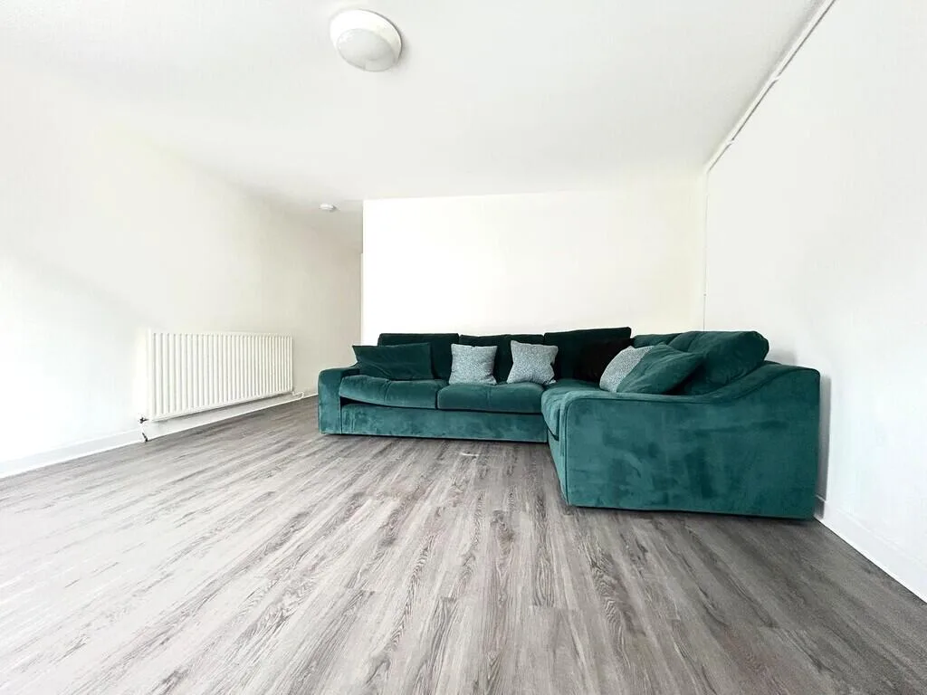 1 bedroom ground floor flat for rent