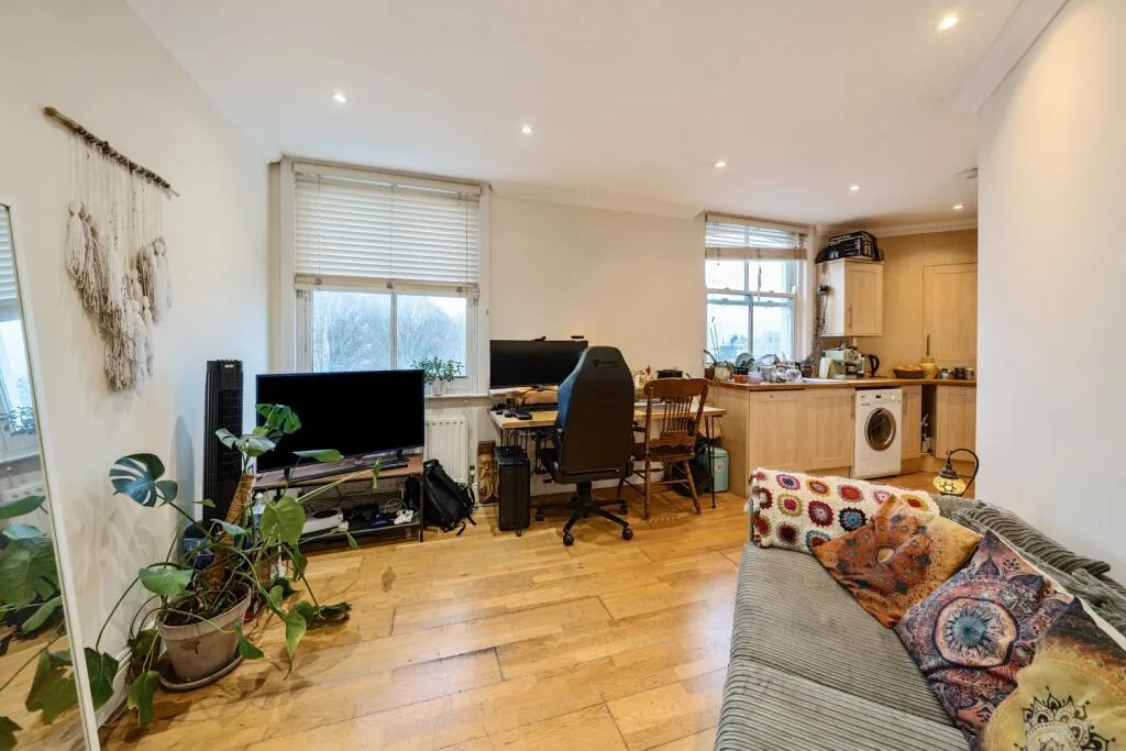 1 bedroom flat for rent