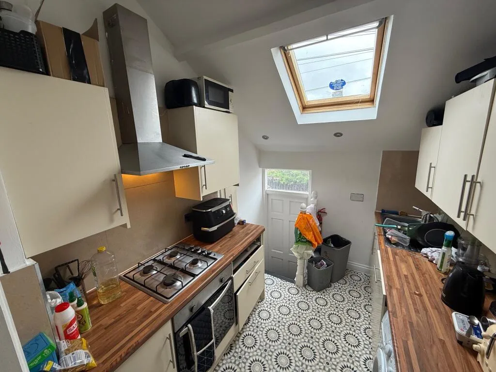 5 bedroom house for rent