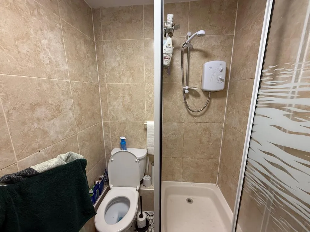 5 bedroom house for rent