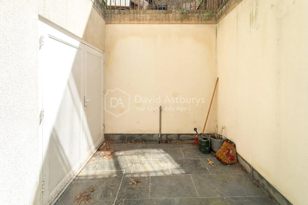 4 bedroom mews property for rent