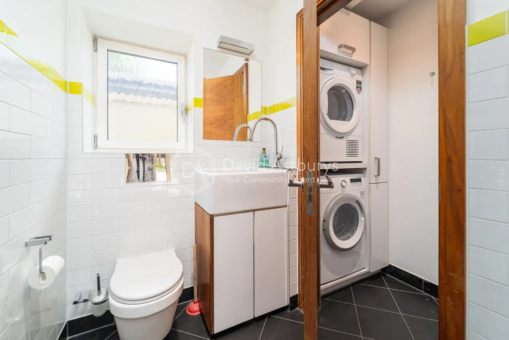 4 bedroom mews property for rent