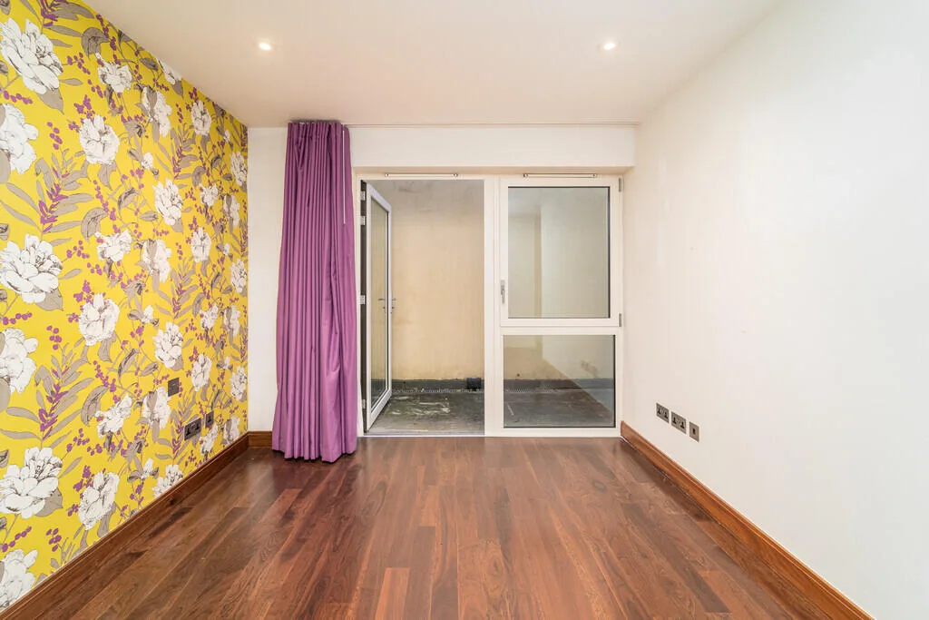 4 bedroom mews property for rent