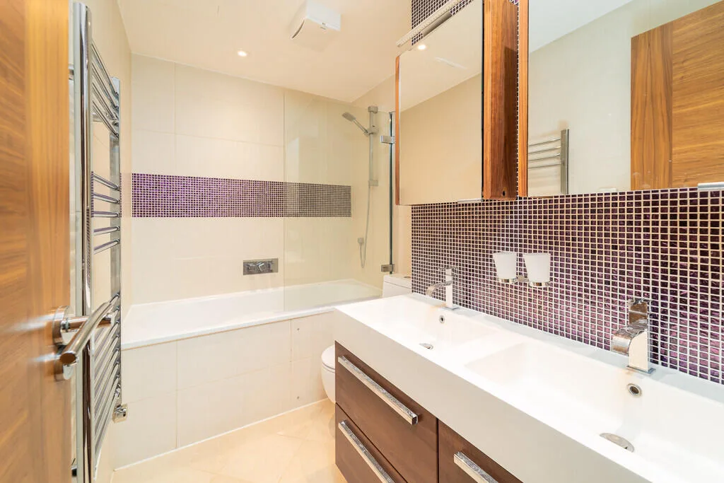 4 bedroom mews property for rent