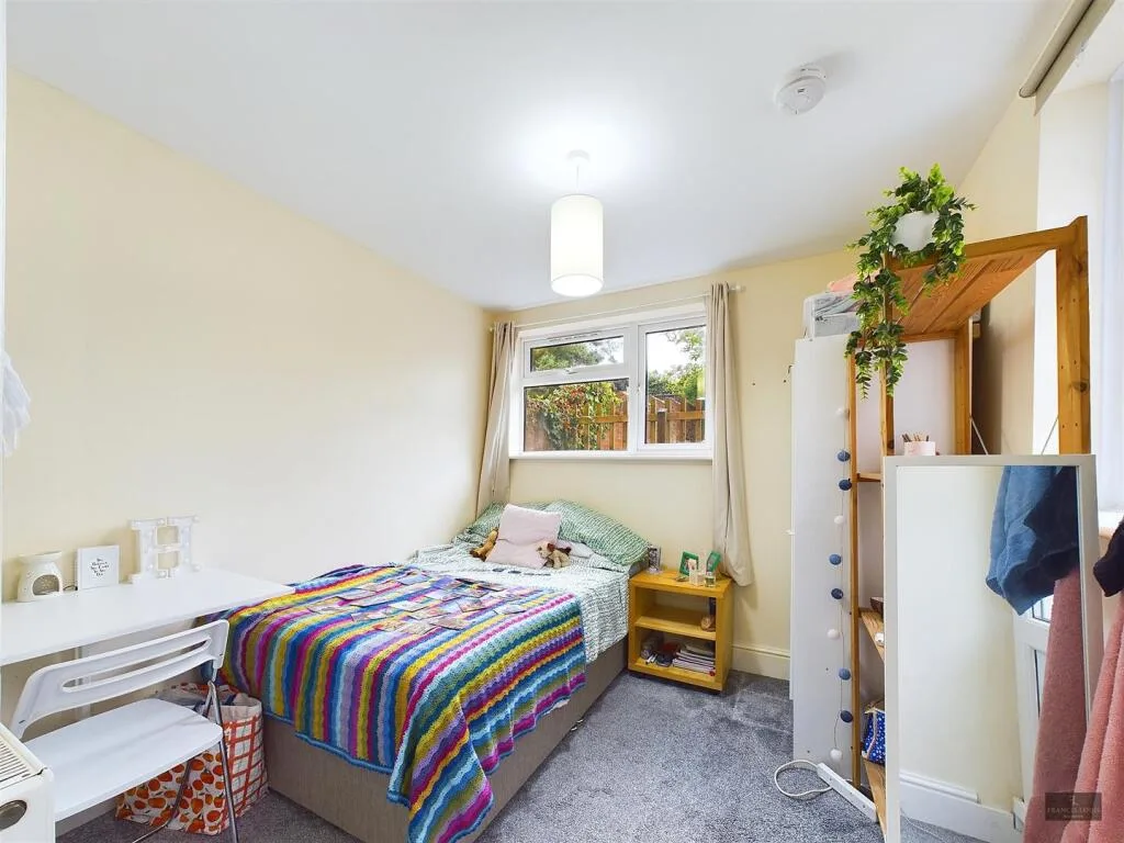 7 bedroom house for rent