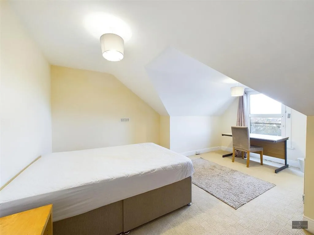 7 bedroom house for rent