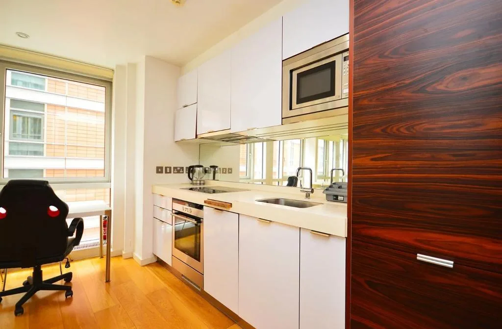 Studio flat for rent