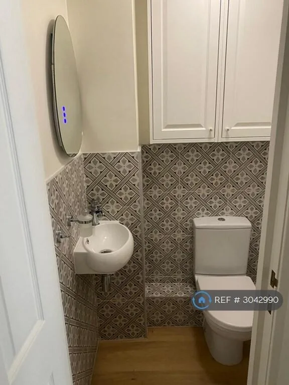 2 bedroom penthouse for rent