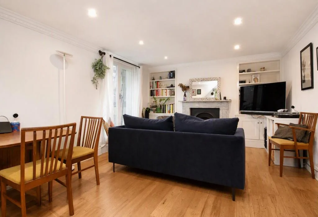 2 bedroom flat for rent
