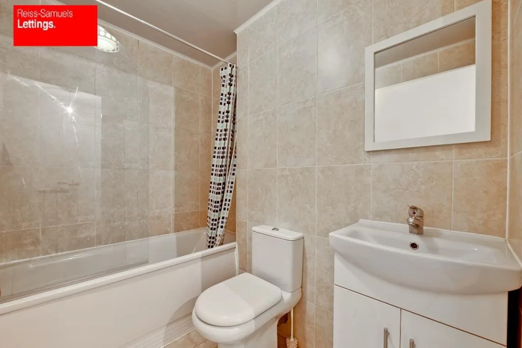 5 bedroom town house for rent