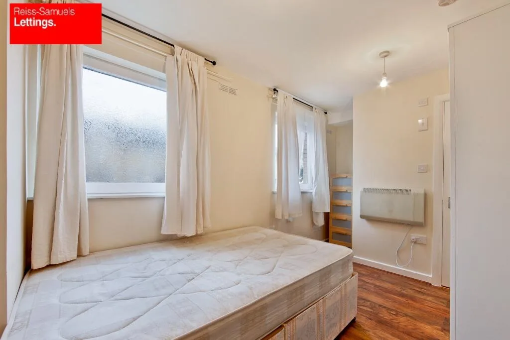 5 bedroom town house for rent
