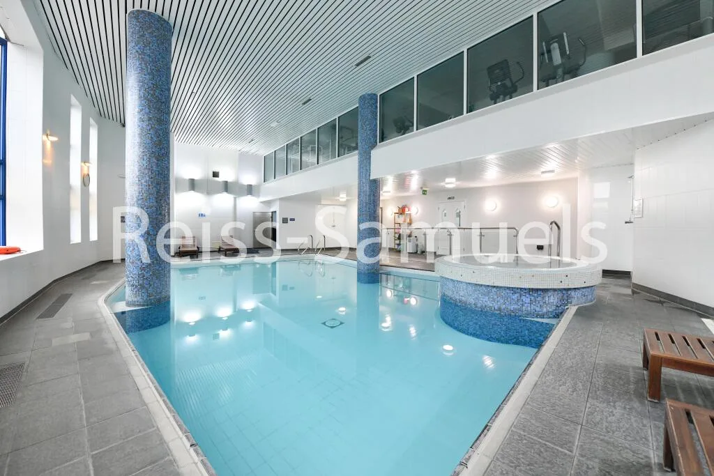 5 bedroom town house for rent