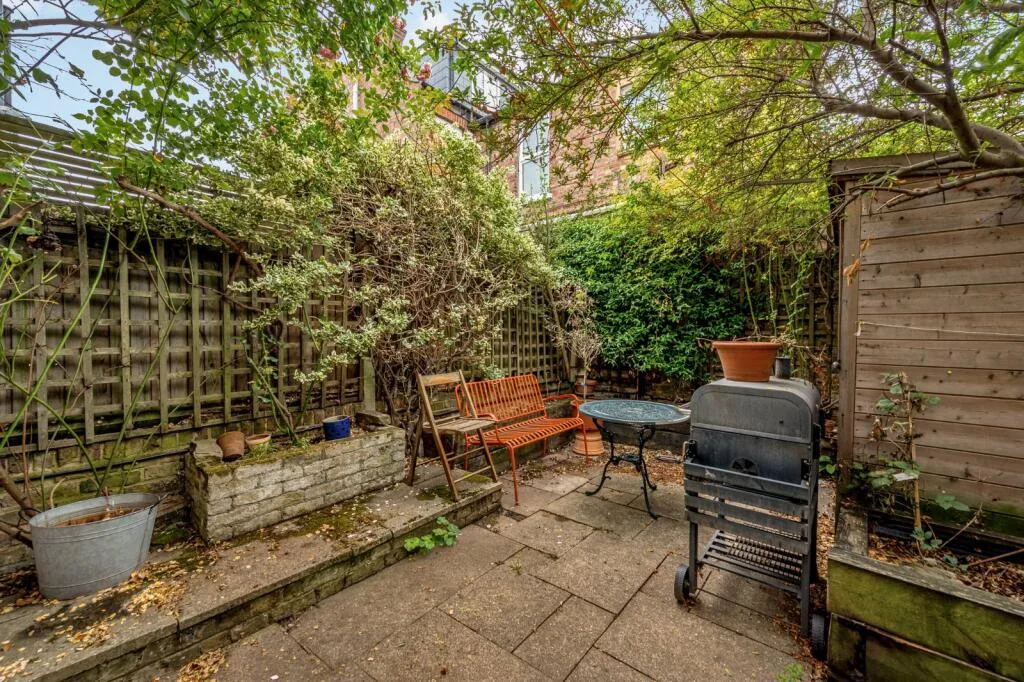 2 bedroom terraced house for rent