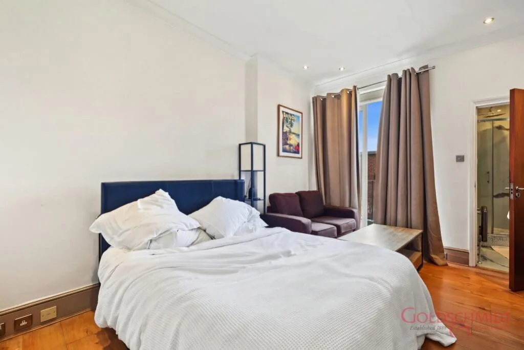 4 bedroom flat for rent