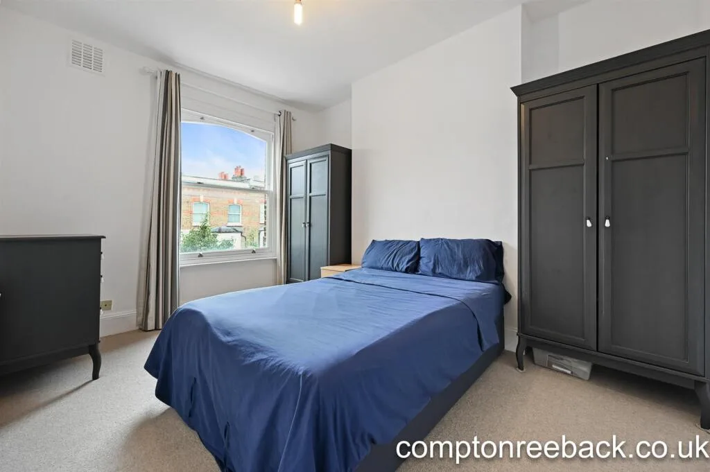 3 bedroom maisonette for rent