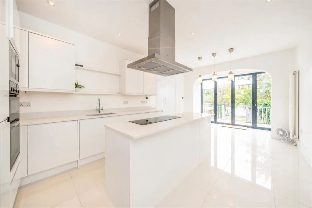 4 bedroom house for rent