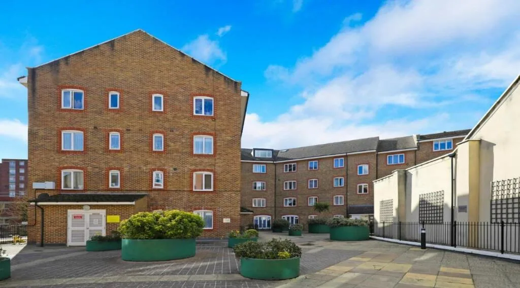 2 bedroom flat for rent