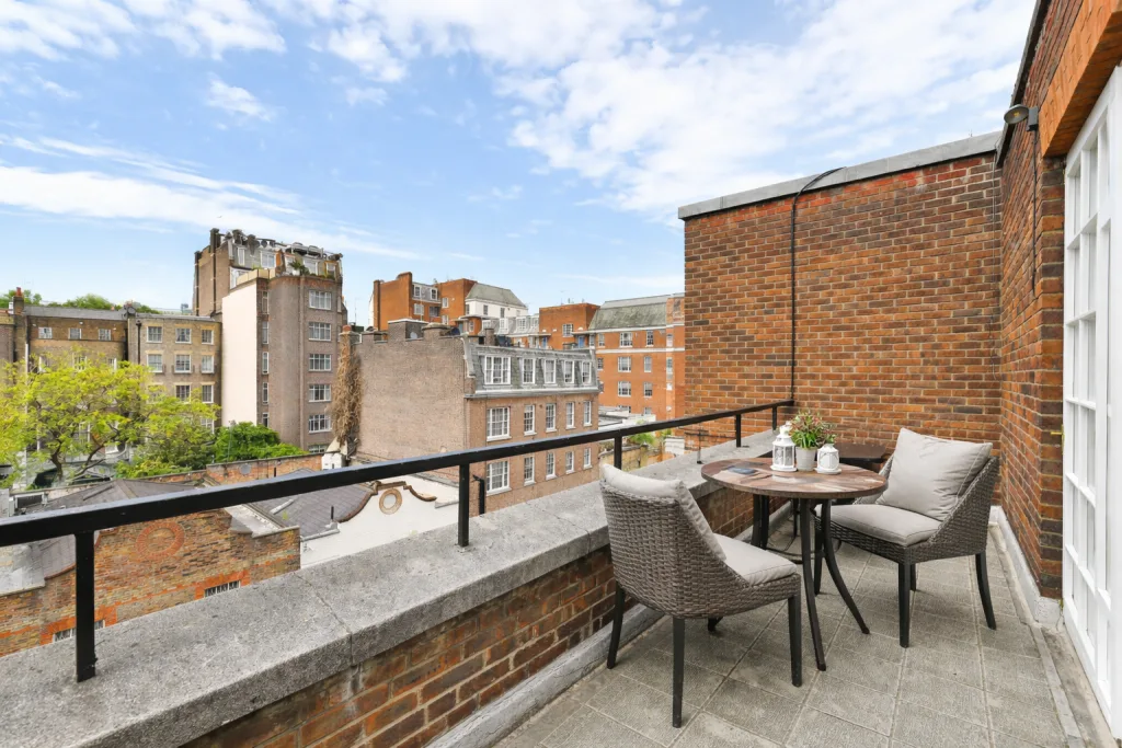 4 bedroom flat for rent