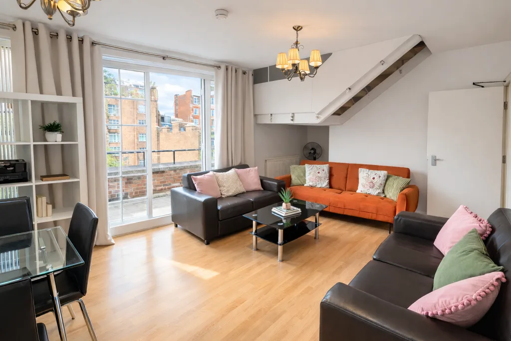 4 bedroom flat for rent