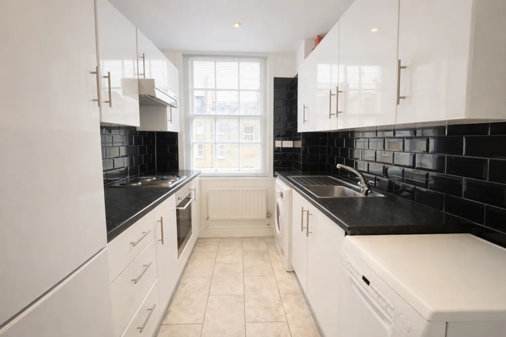 4 bedroom flat for rent
