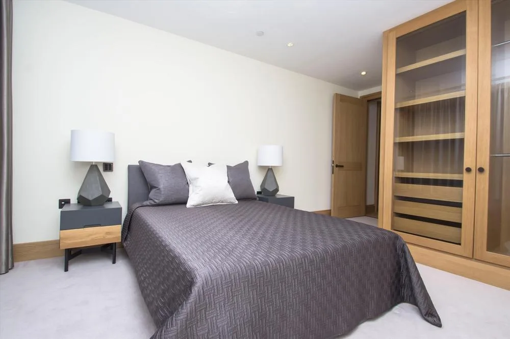 5 bedroom apartment for rent