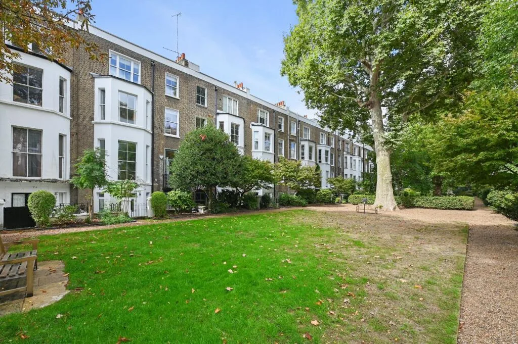 5 bedroom terraced house for rent