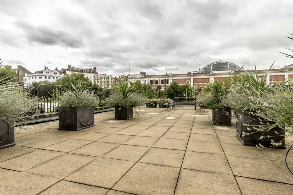 2 bedroom flat for rent