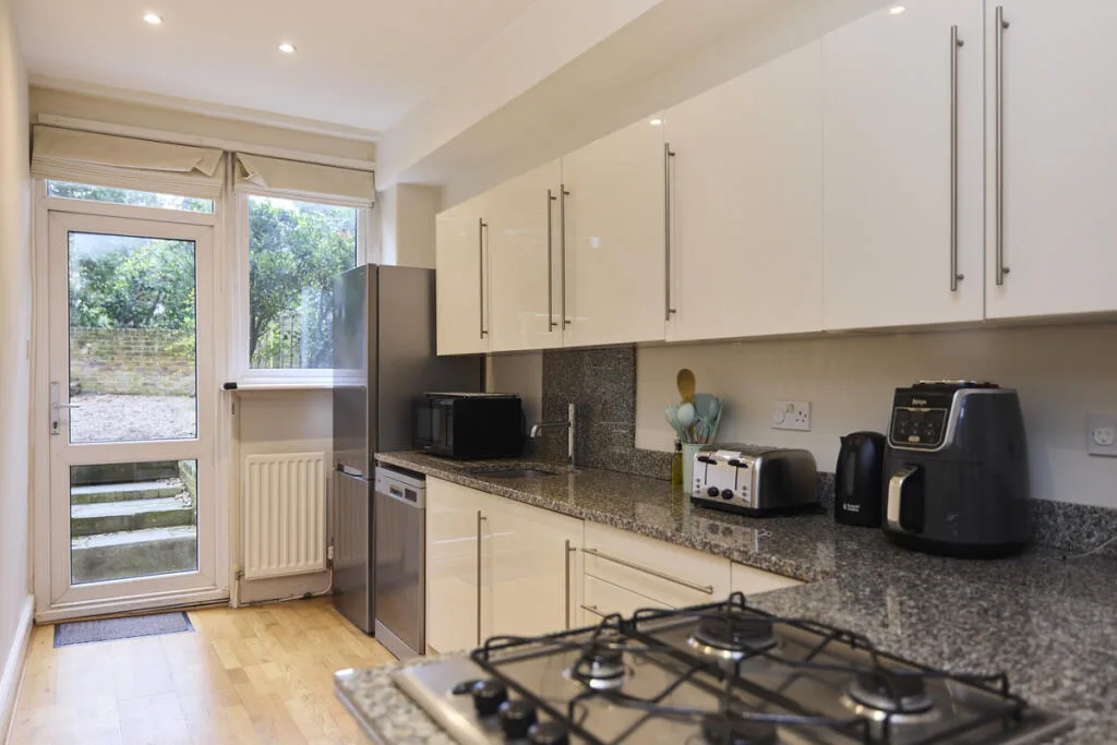 2 bedroom apartment for rent