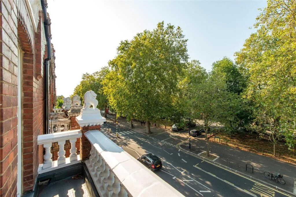 3 bedroom flat for rent