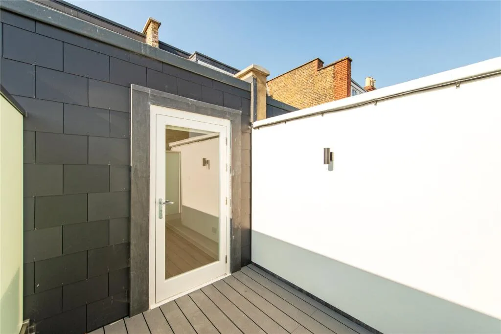 3 bedroom flat for rent
