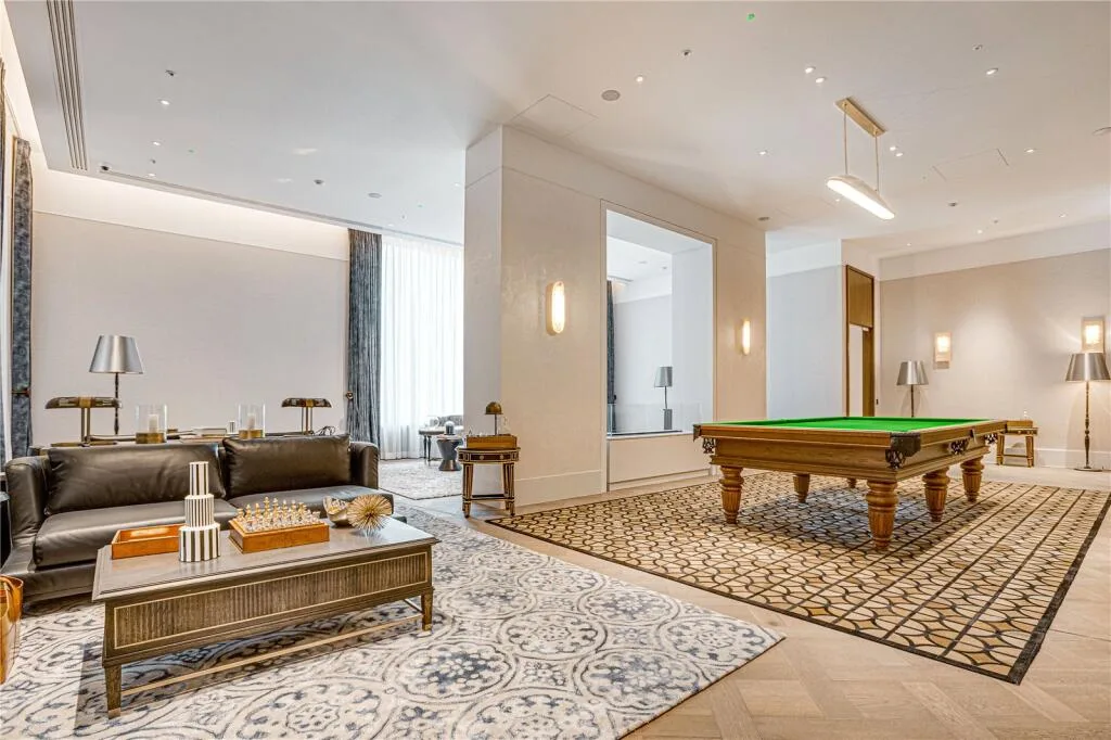 3 bedroom flat for rent