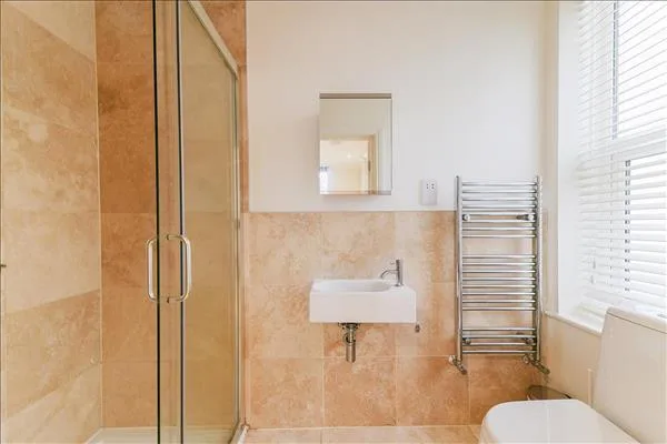 3 bedroom apartment for rent