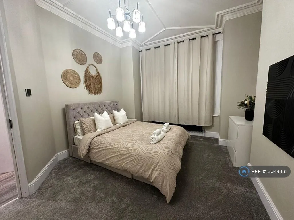 2 bedroom flat for rent