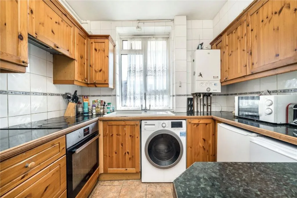 4 bedroom flat for rent