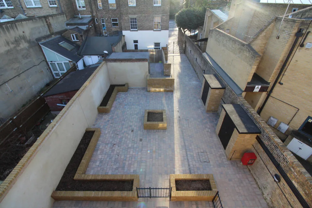 2 bedroom apartment for rent