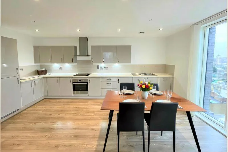 3 bedroom flat for rent