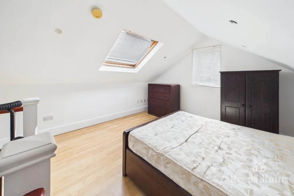 1 bedroom semi-detached house for rent