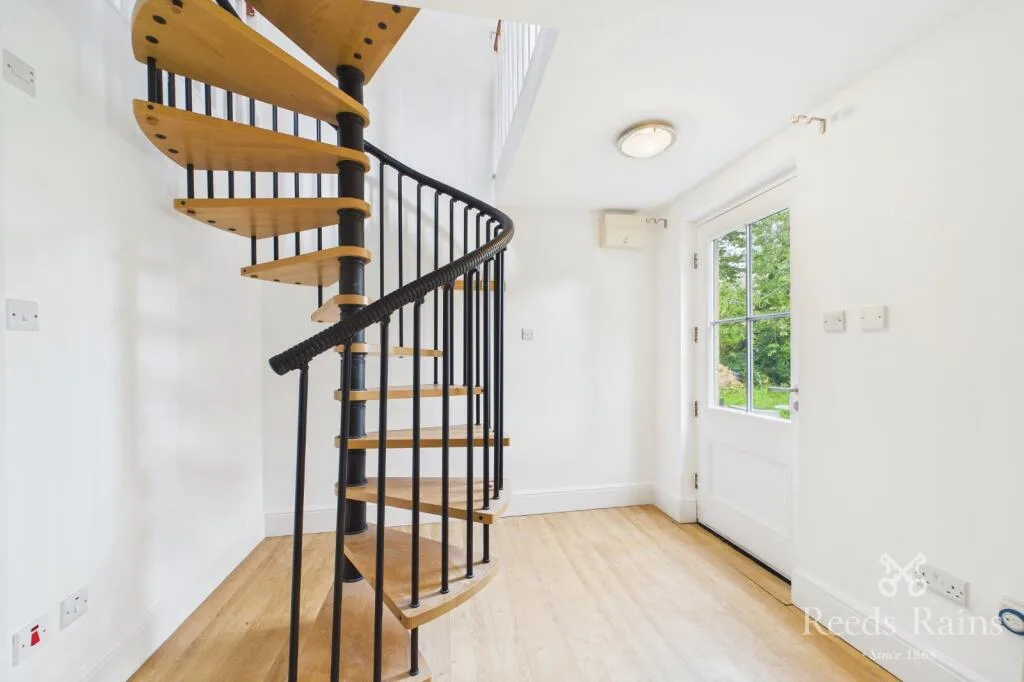 1 bedroom semi-detached house for rent