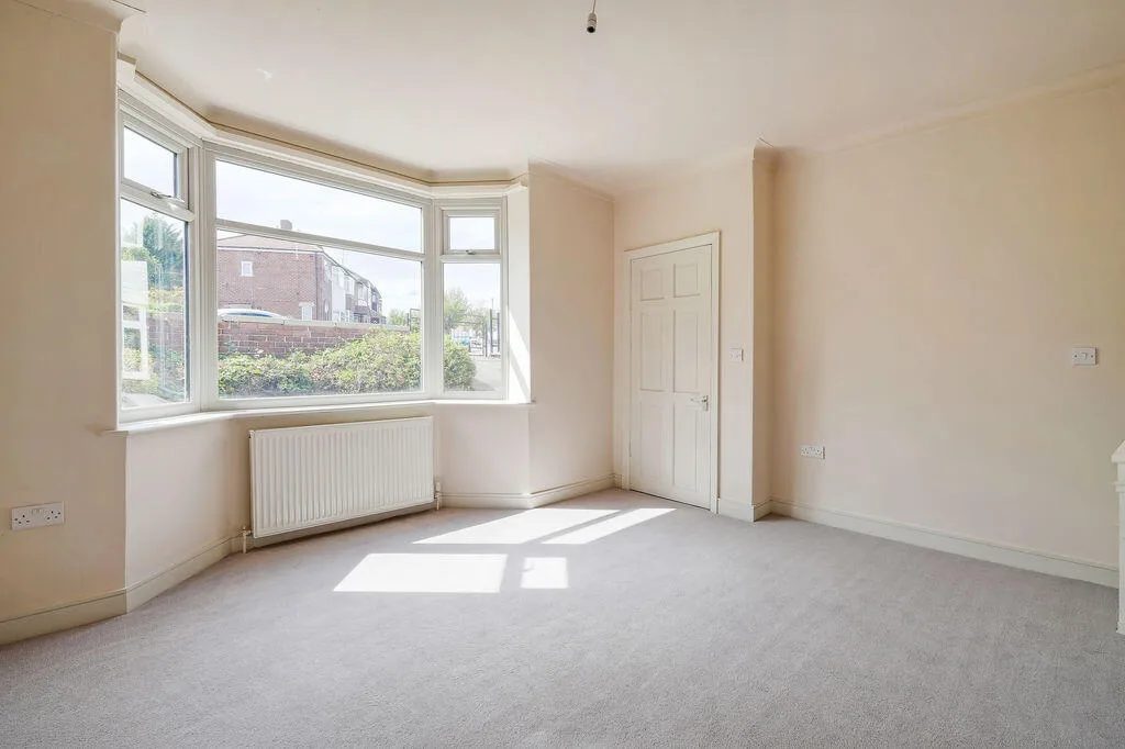 3 bedroom semi-detached house for rent