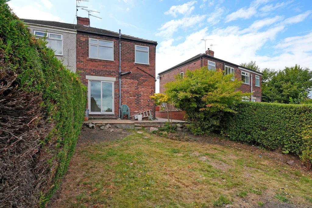 3 bedroom semi-detached house for rent