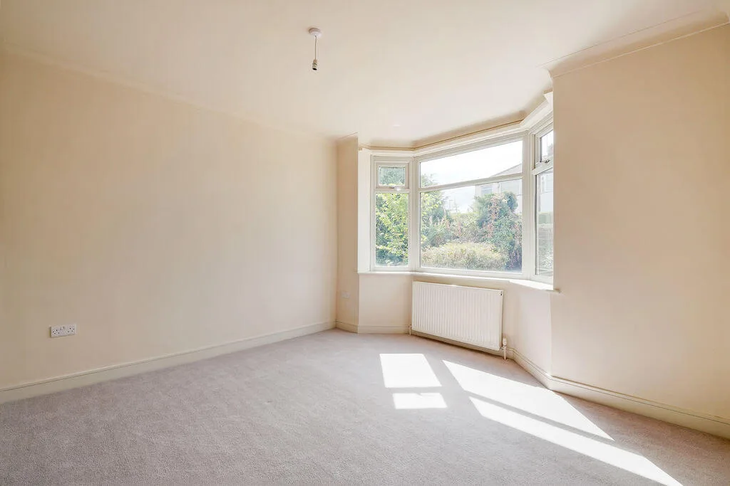 3 bedroom semi-detached house for rent