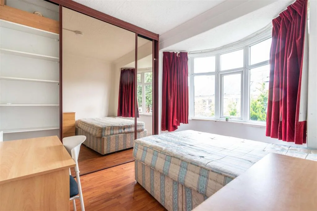 3 bedroom maisonette for rent